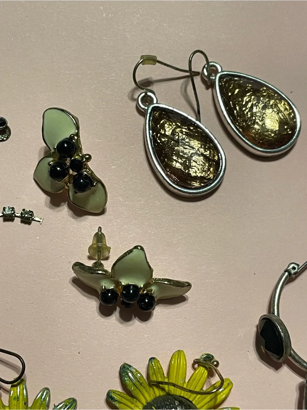 Costume Pierced Earrings Lot #7738